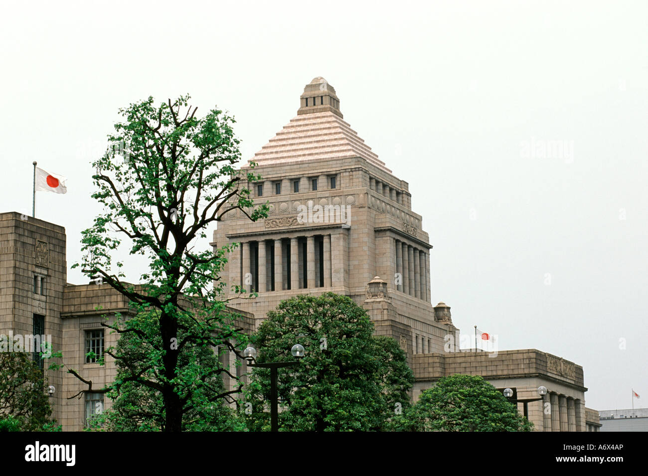 Das japanische (Kokkai) Parlamentsgebäude in Tokio. Gemeinhin in englischer Sprache als das japanische Parlament. Stockfoto