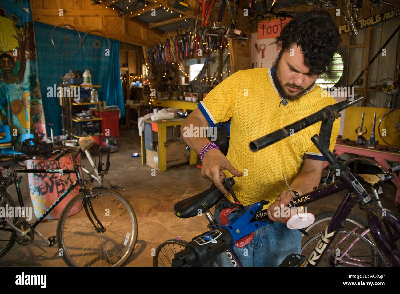 Ehrenamtlich geführte Bike-Shop Stockfoto