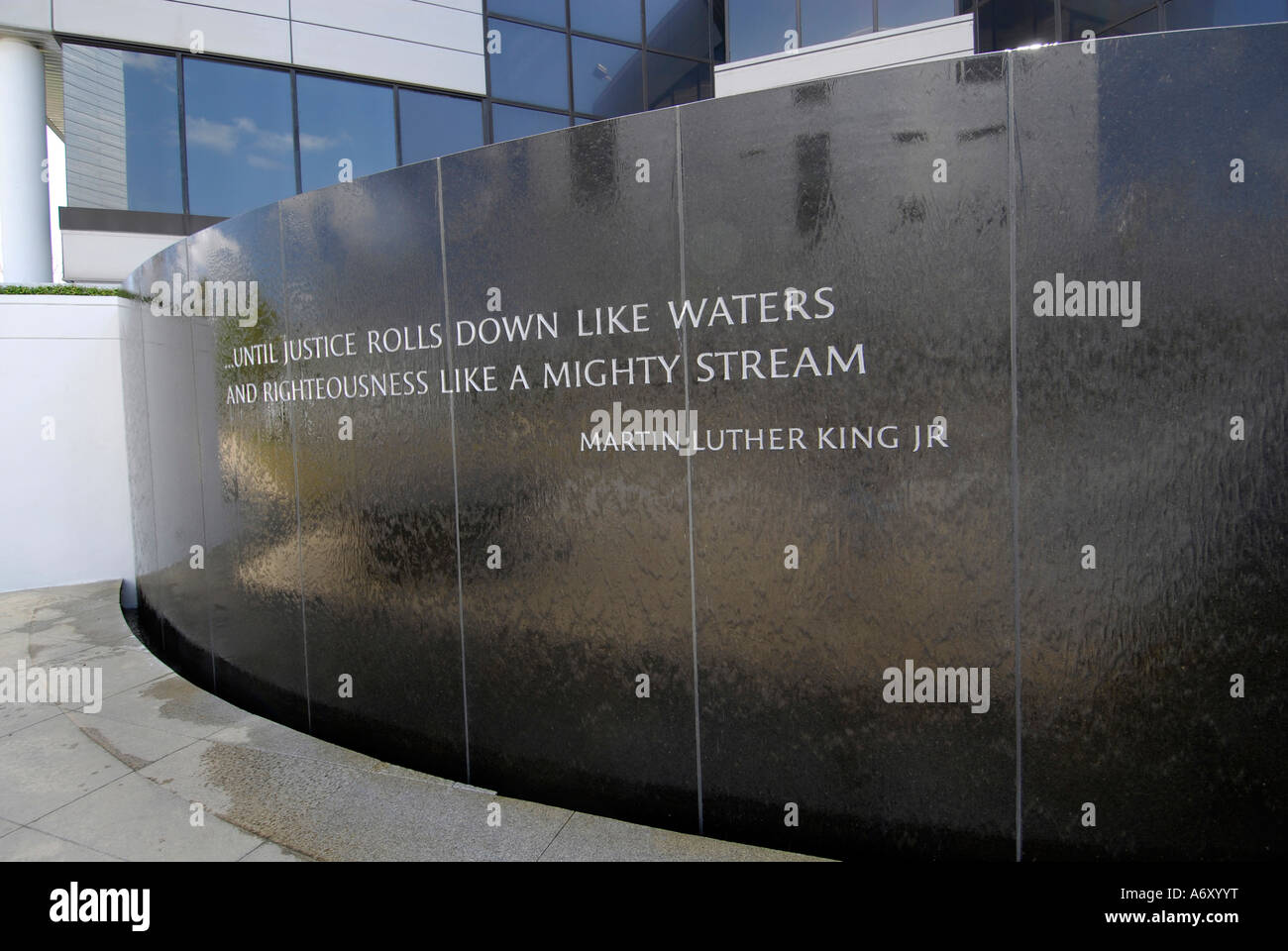 Timeline-Denkmal von Maya Lin Architekten an das Civil Rights Memorial Center Stockfoto