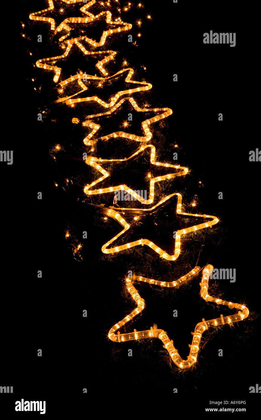 Reihe von Stern geformte Leuchten Stockfoto