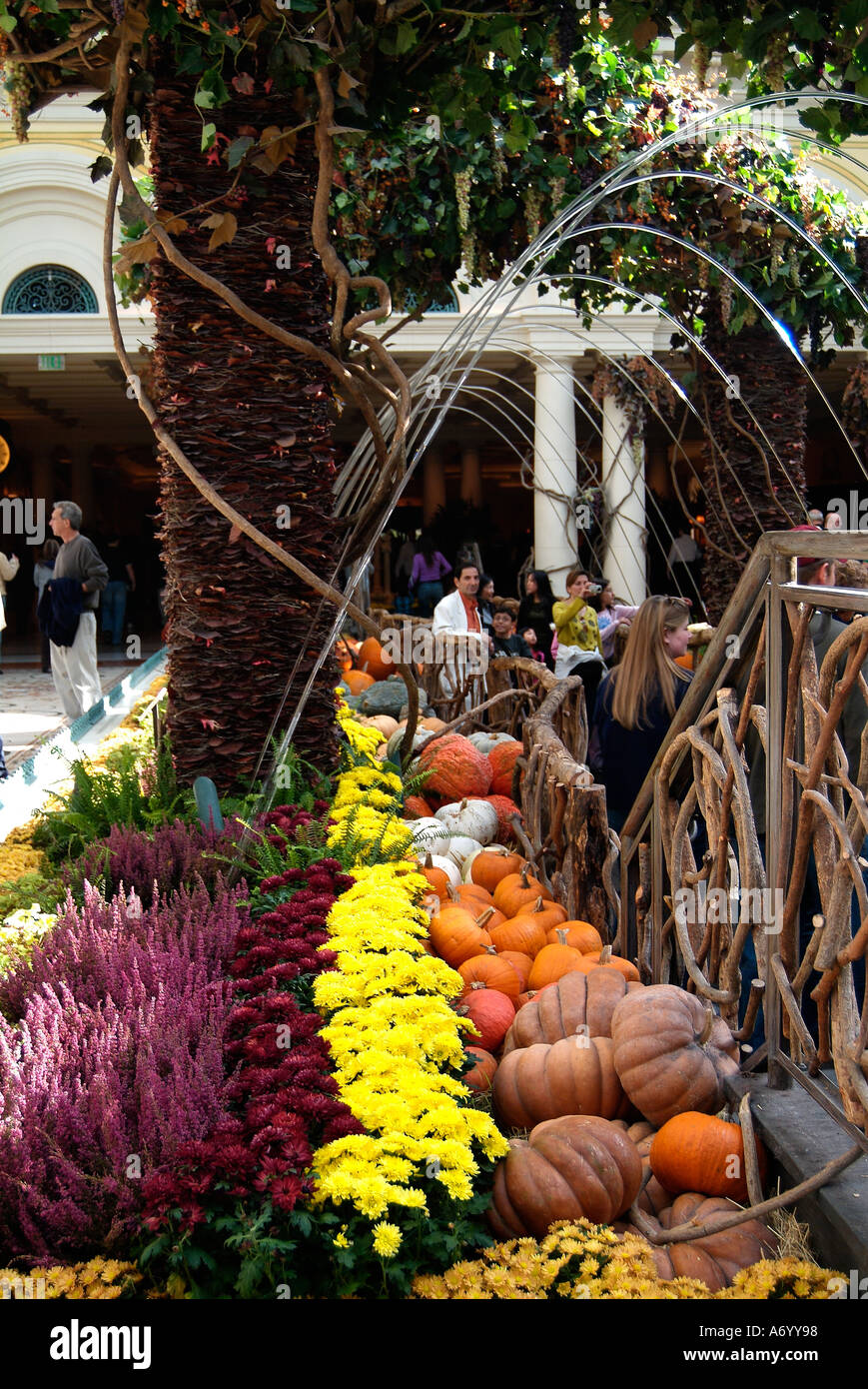 Innen im Bellagio Casino in Las Vegas Stockfoto