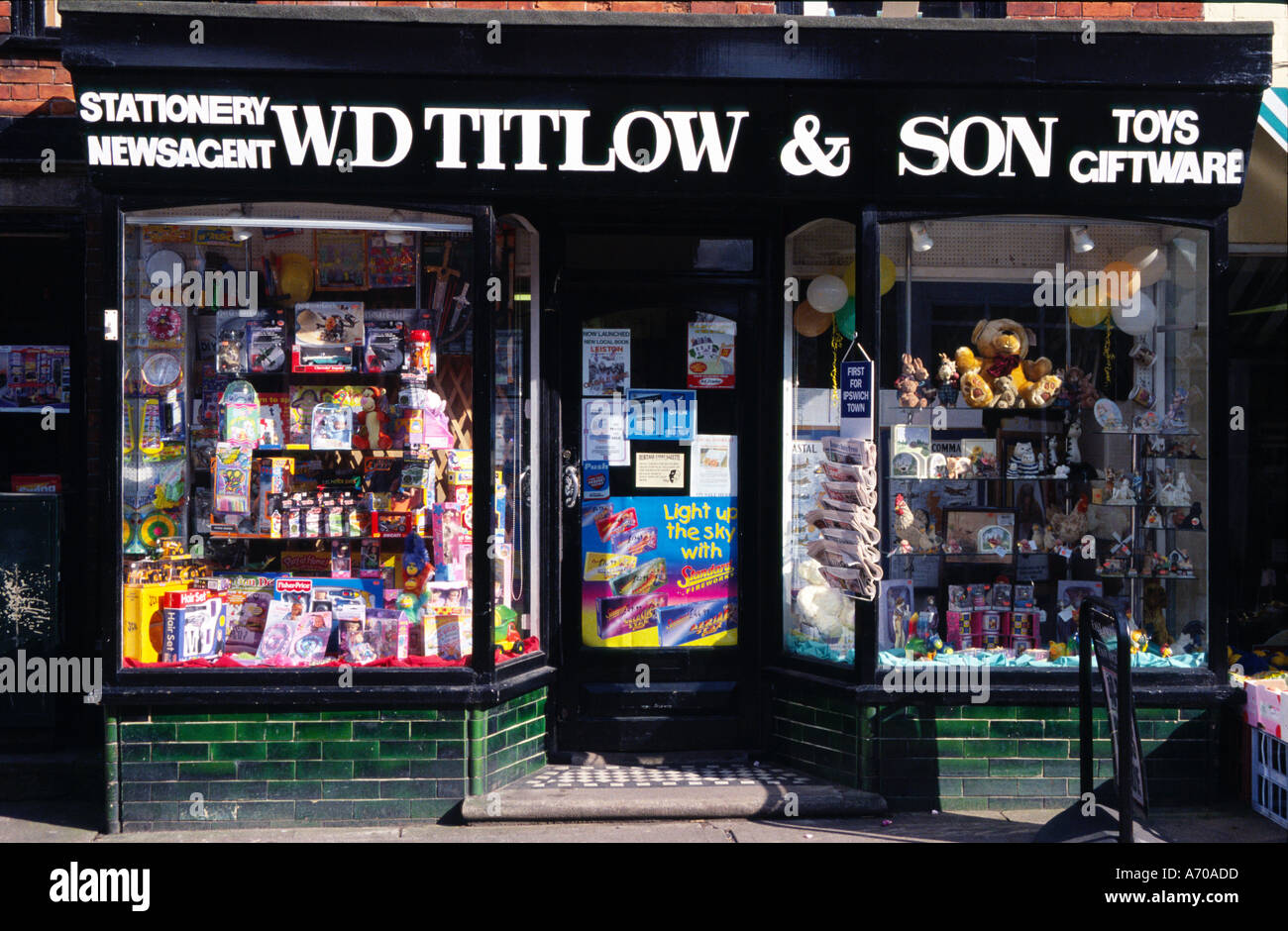 Traditionelle Zeitschriftenläden und Spielzeug shop Leiston Suffolk England Stockfoto