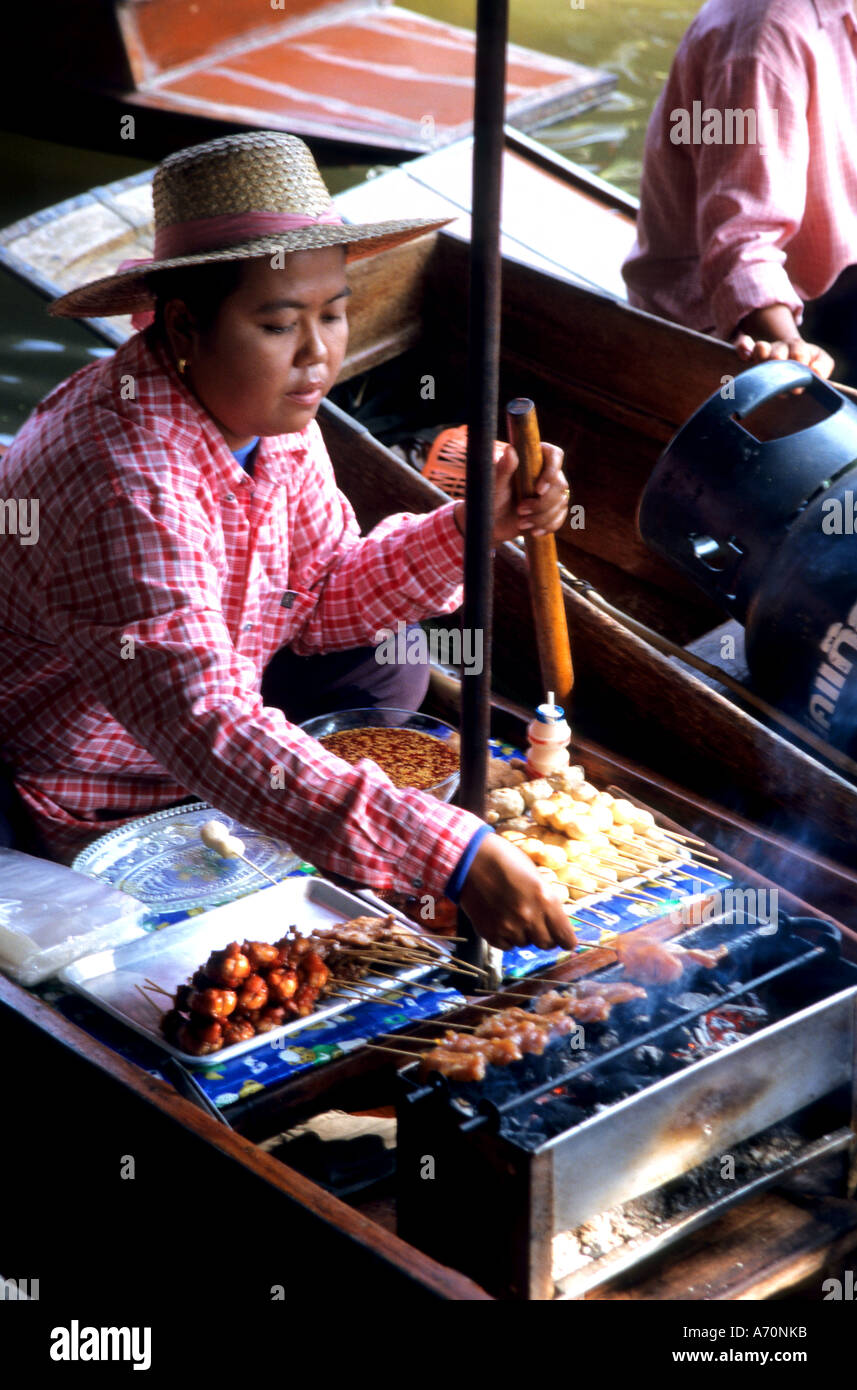 Thailand Damnoen Saduak floating Food Boot Marktrestaurant Stockfoto