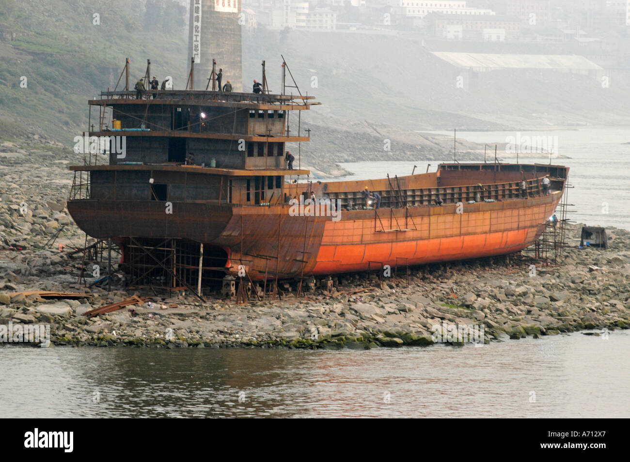 Primitive Schiff Baustelle am Ufer des Jangtze Fluss, Cjina Stockfoto