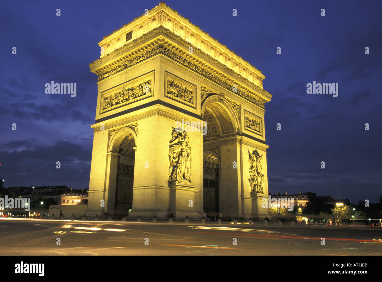 Frankreich, Paris Arc de Triomph Abend Blick Stockfoto