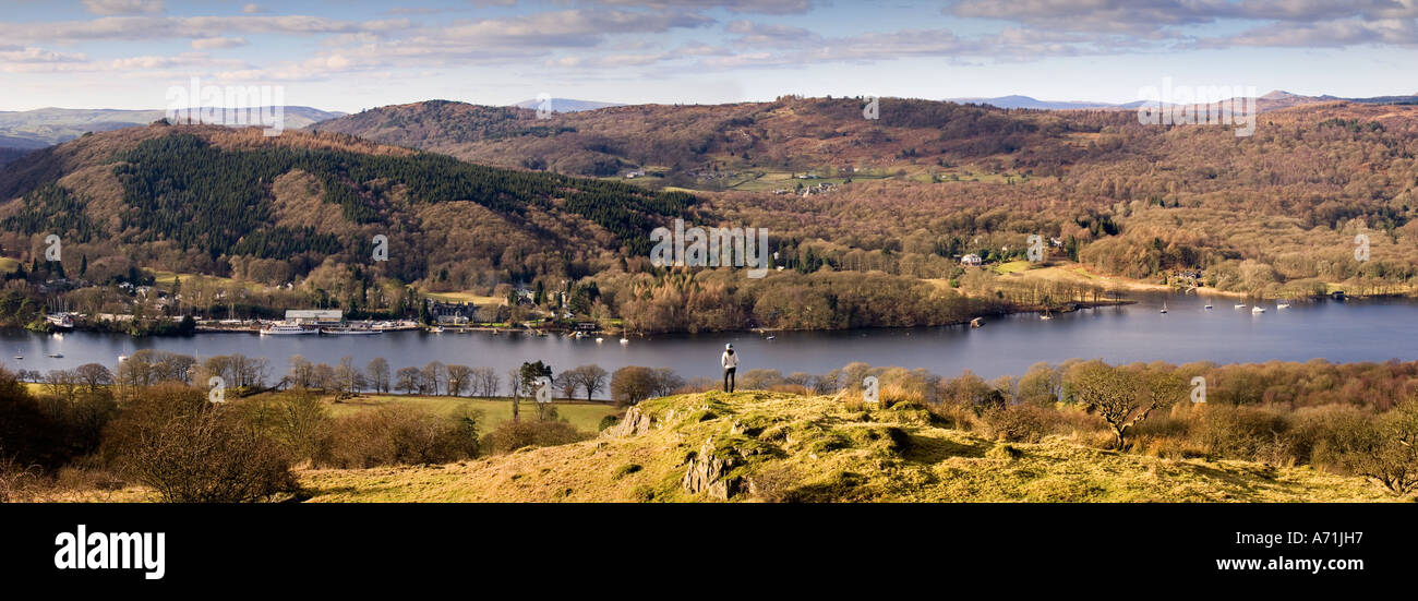 Blick über Lake Windermere in Richtung Furness Fells im Lake District Cumbria England UK Stockfoto