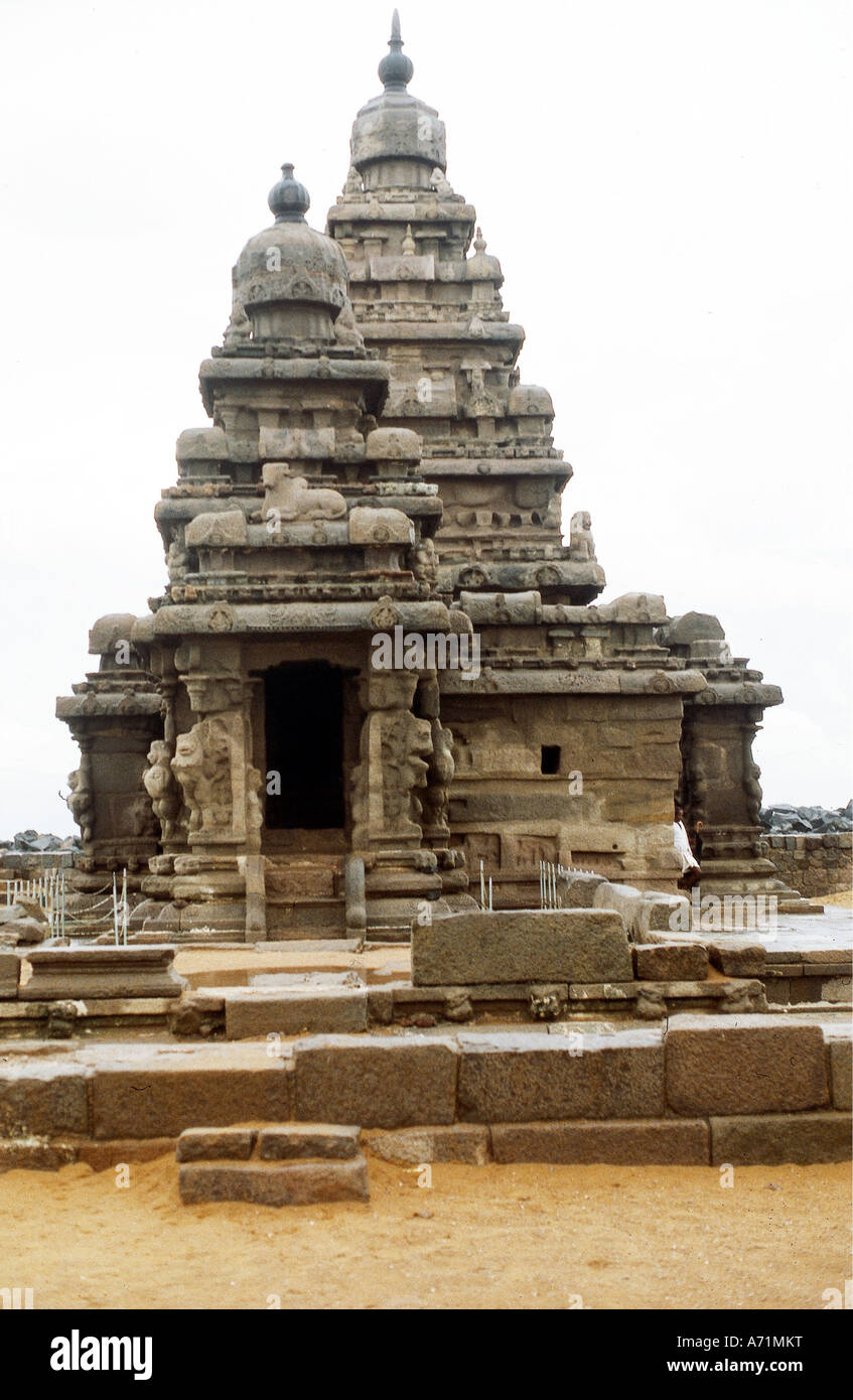 Geographie/Reise, Indien, Mahabalipuram (Mamallapuram), Tamil Nadu, Tempel, erbaut bis 668 n. Chr. unter Pallava-Dynastie, Ansicht, UNESCO, Weltkulturerbe, Religion, hinduismus, Architektur, Bildende Künste, Reliefkunst, Säulen, 7. Jahrhundert nach Christus, historisch, historisch, alt, 7. Jahrhundert, 7. Stockfoto
