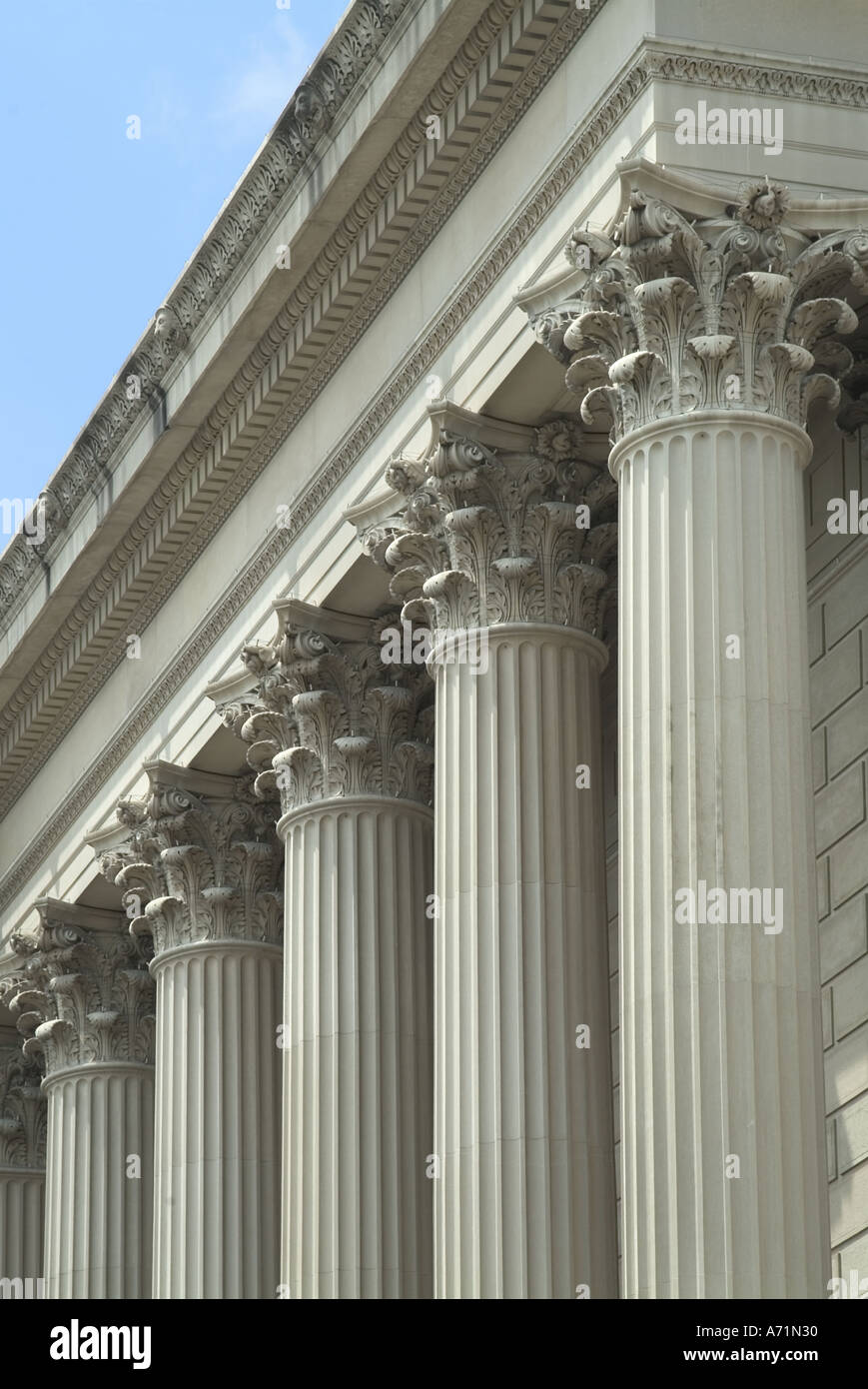 Korinthischen Entablature Säulenreihe Stockfoto