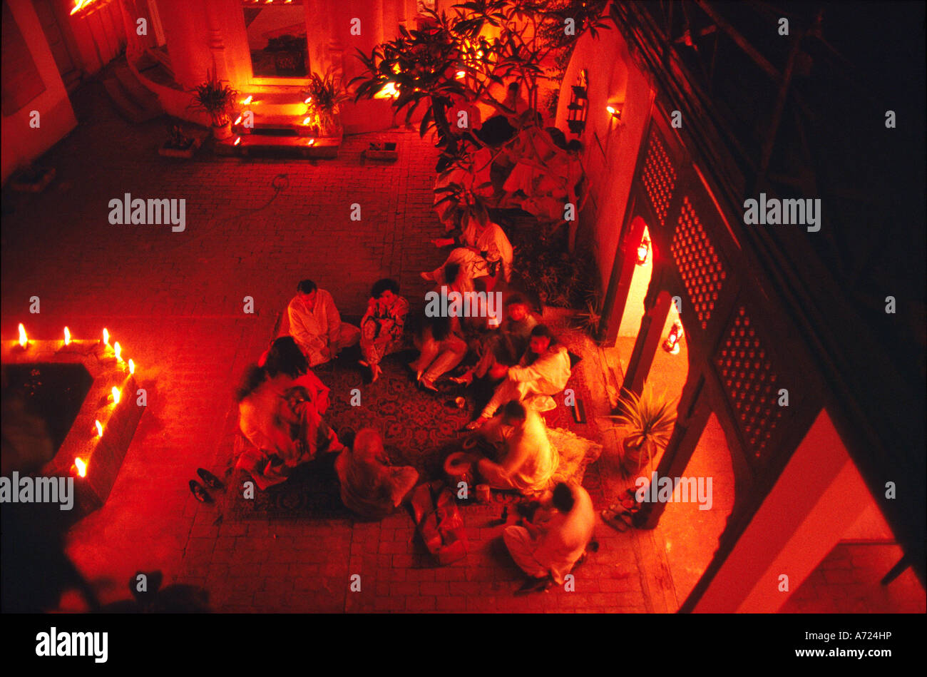Unterhaltsam zu einem havelli in der Altstadt von Lahore, Pakistan, 1990. Stockfoto