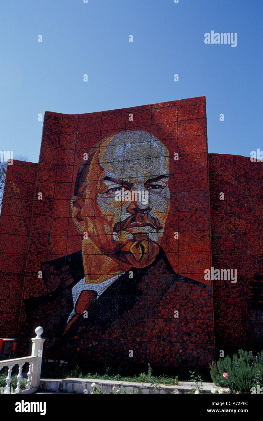 EU, Russland, Sotschi, Riviera Park, beliebter Badeort, Mosaikwand Denkmal Lenin Stockfoto