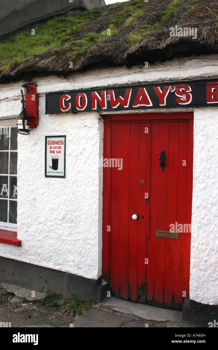 Conways Bar Traditionskneipe in Ramelton, County Donegal, Irland Stockfoto