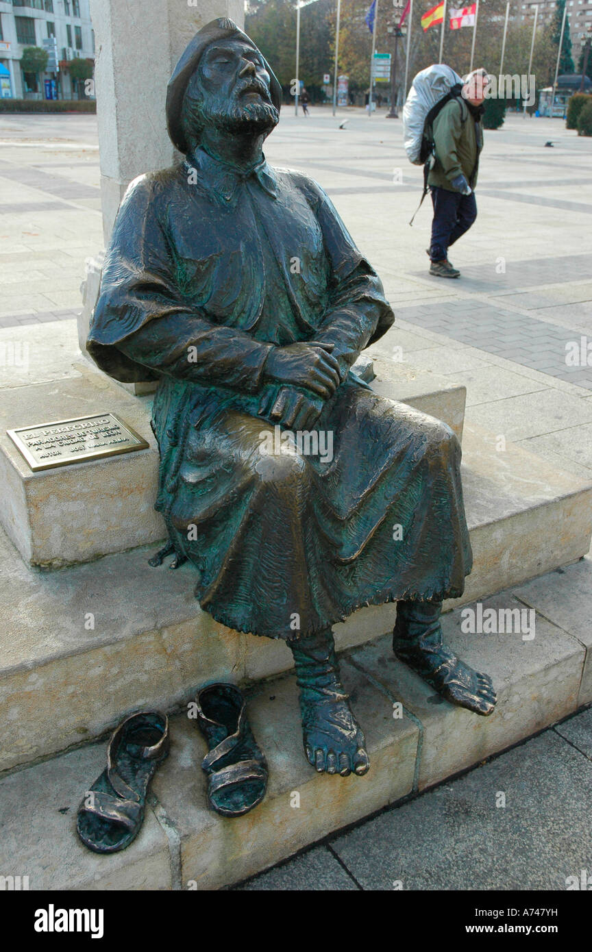 Pilger-Statue von Jose María Acuña vor Parador de San Marcos LEON Kastilien und Leon Spain Stockfoto
