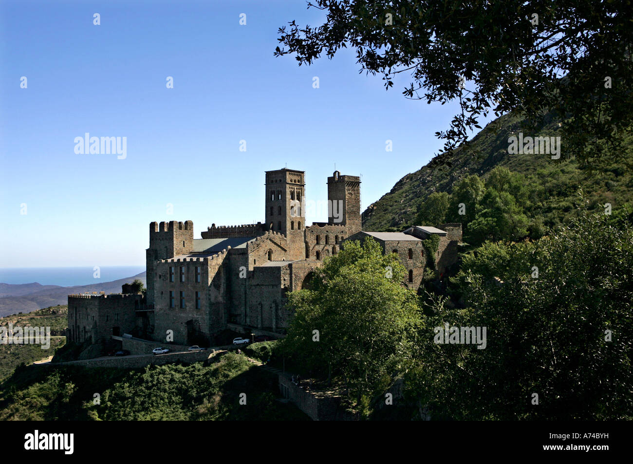 Kloster von Sant Pere de Rodes in Cap de Creus, Costa Brava, Spanien Stockfoto