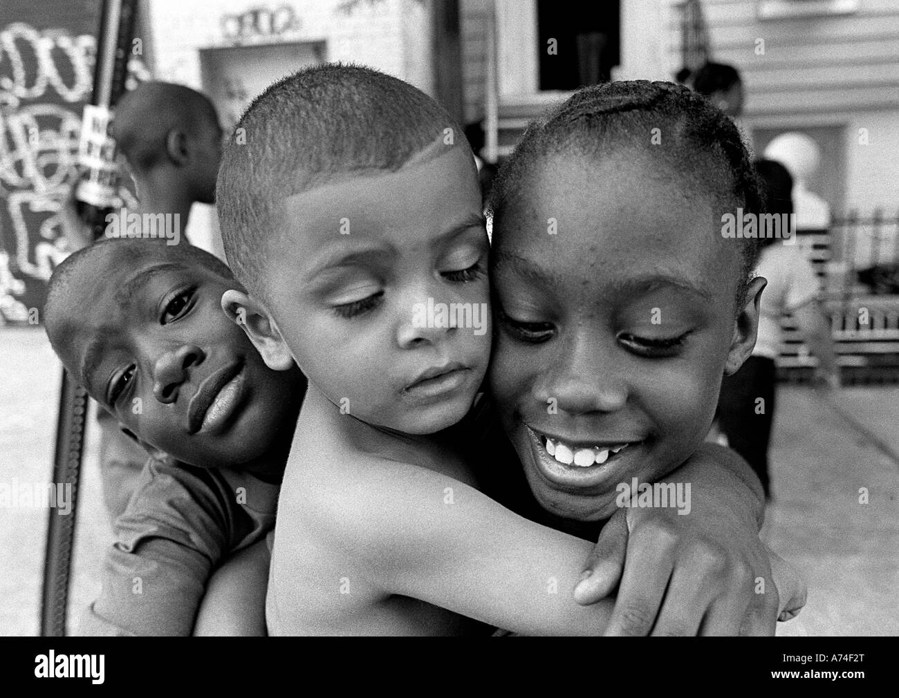 Kinder auf der Straße in Bushwick, Brooklyn NY Stockfoto