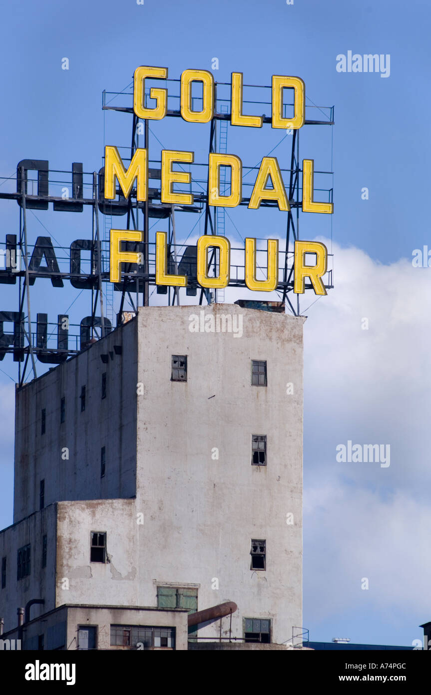 Gold Medaille Mehl Zeichen Symbol auf die Skyline von Minneapolis Minneapolis MN Stockfoto