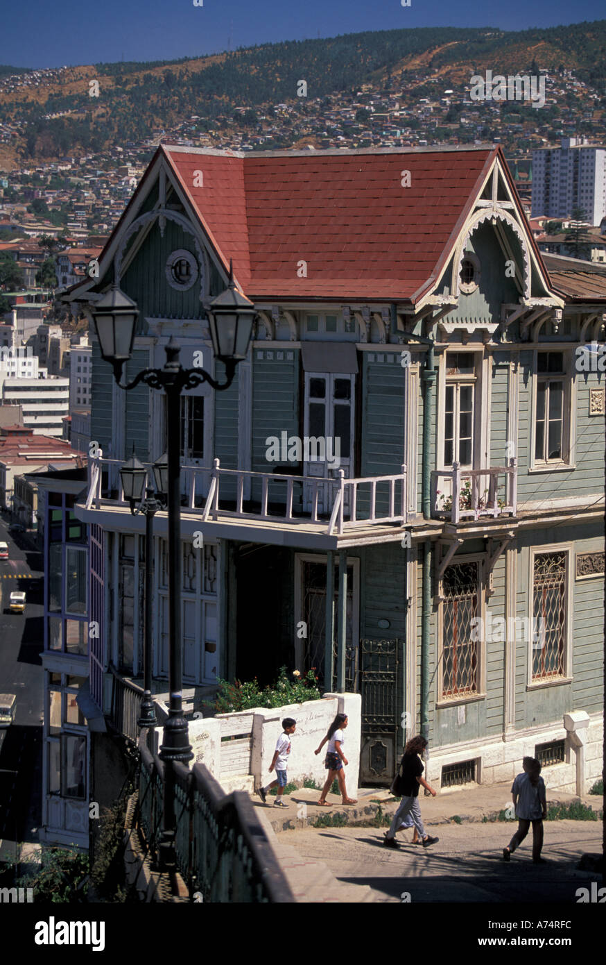 Chile, Valparaiso. Stadtansicht von Cerro Artilleria. Stockfoto