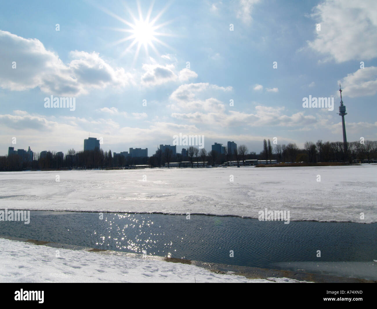 Wien, alte Donau im winter Stockfoto