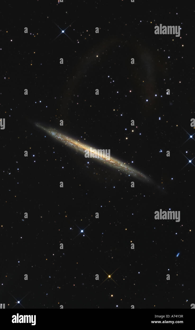 Die Splitter Galaxie, auch bekannt als NGC 5907 ist eine Spiralgalaxie im Sternbild Draco gelegen. Stockfoto