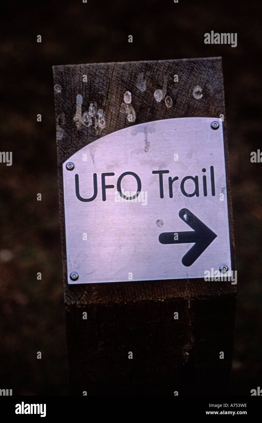 UFO-Trail Marker Wegweiser Rendlesham Forest Suffolk England Stockfoto