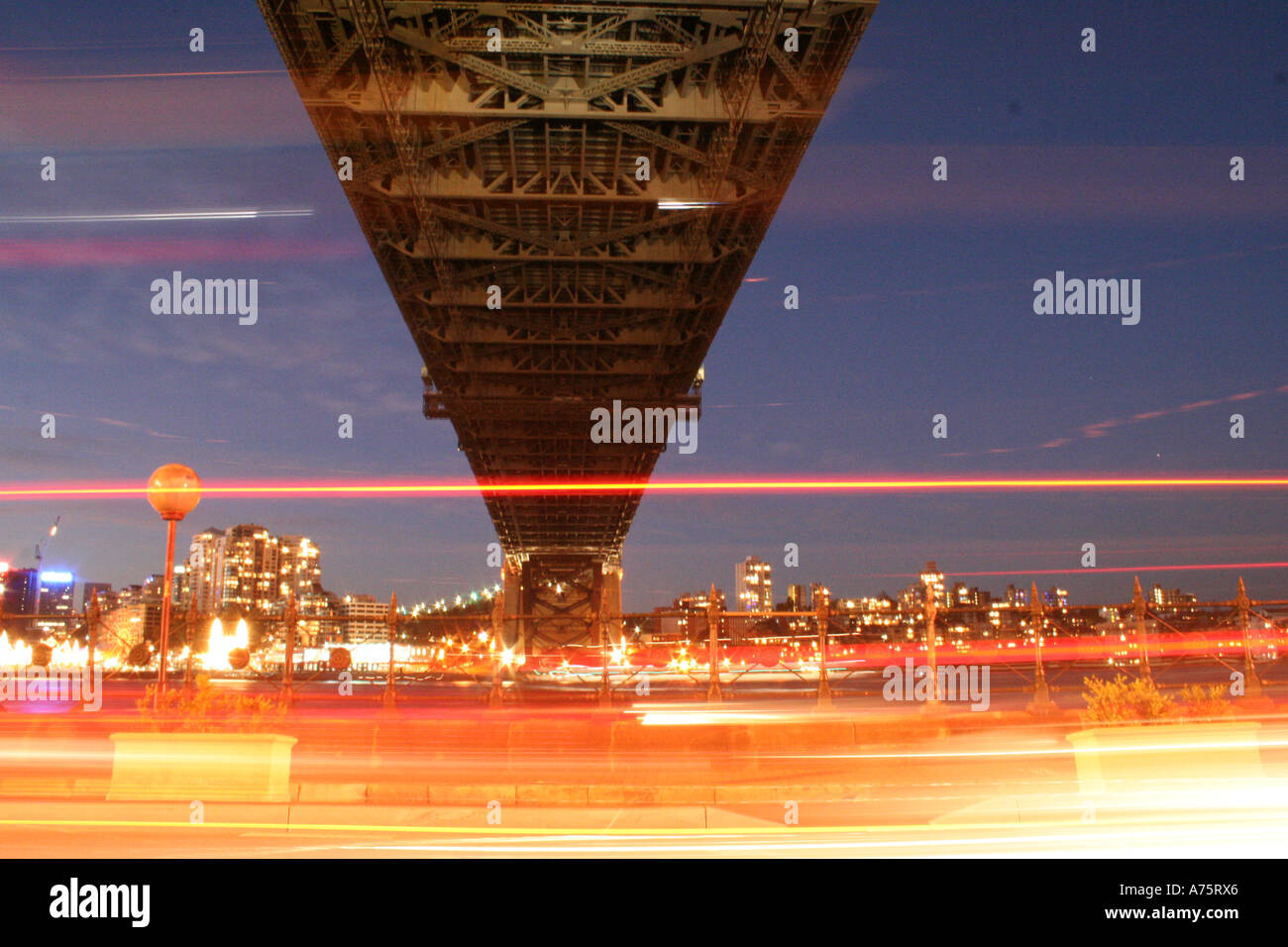 Sydney Harbour Bridge - Langzeitbelichtung - Zeitraffer erschossen Stockfoto