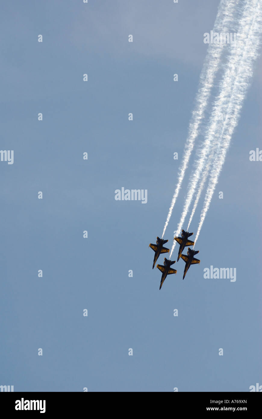 Führen Sie 31. März 2007 - der US-Navy Flug Demonstration Team, die Blue Angels aerial Demonstrationen 2007 der Airshow in. Stockfoto