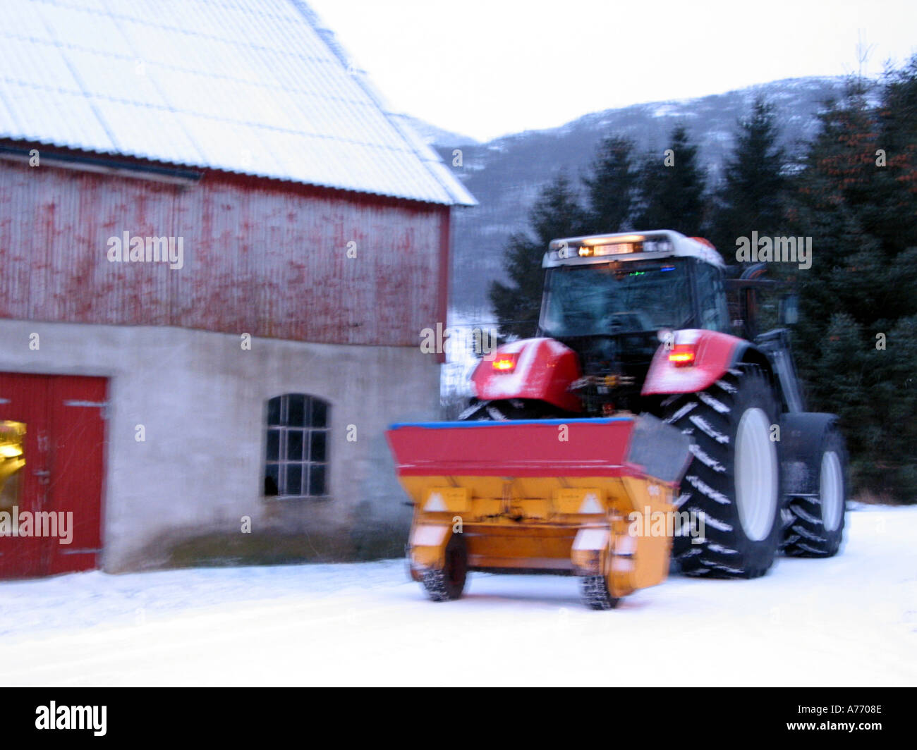 Traktor und Scheune Stockfoto