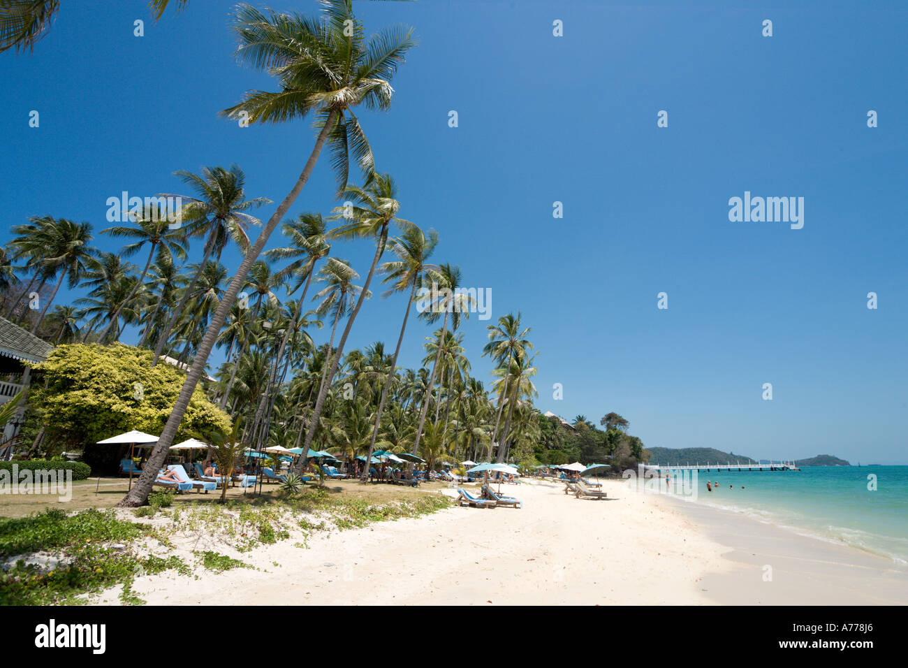 Cape Panwa Beach vor dem Cape Panwa Hotel, Phuket, Thailand Stockfoto