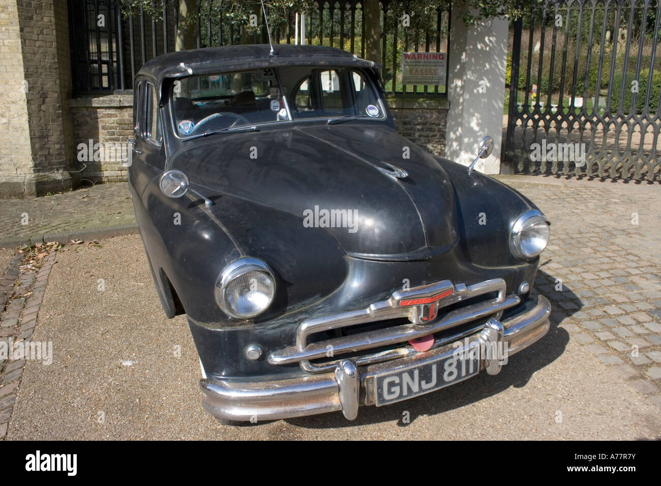 Standard vanguard -Fotos und -Bildmaterial in hoher Auflösung – Alamy