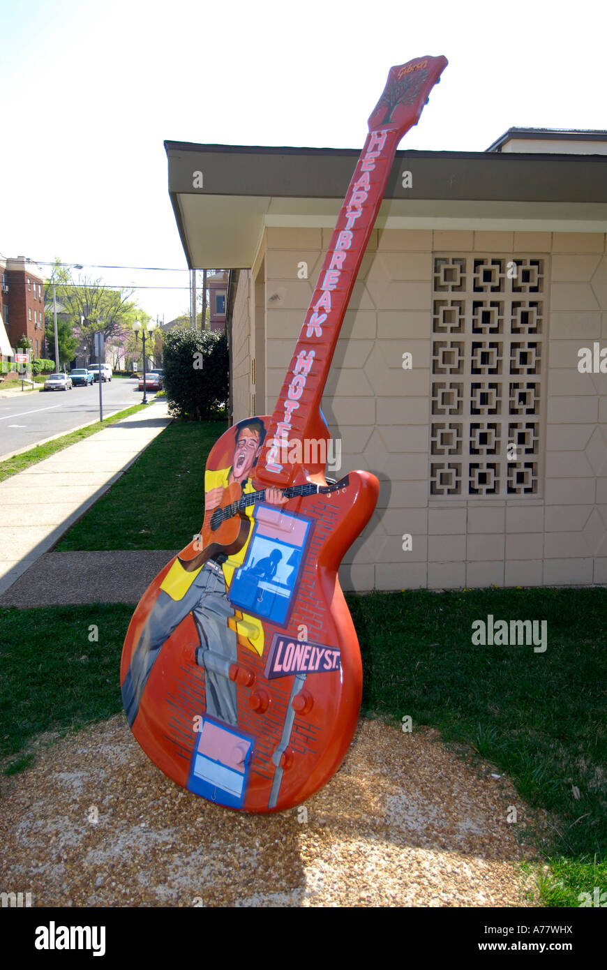 Square Music Row Gitarre Straße Zeichen Marker berühmten legendären Nashville Tennessee TN Stockfoto Square Music Row Gitarre Straße Zeichen Marker berühmten legendären Nashville Tennessee TN Stockfoto