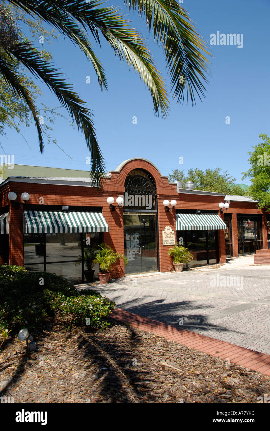 Die Kunst-Atelier in Ybor Centennial Park in Ybor City of Tampa Florida FL Stockfoto