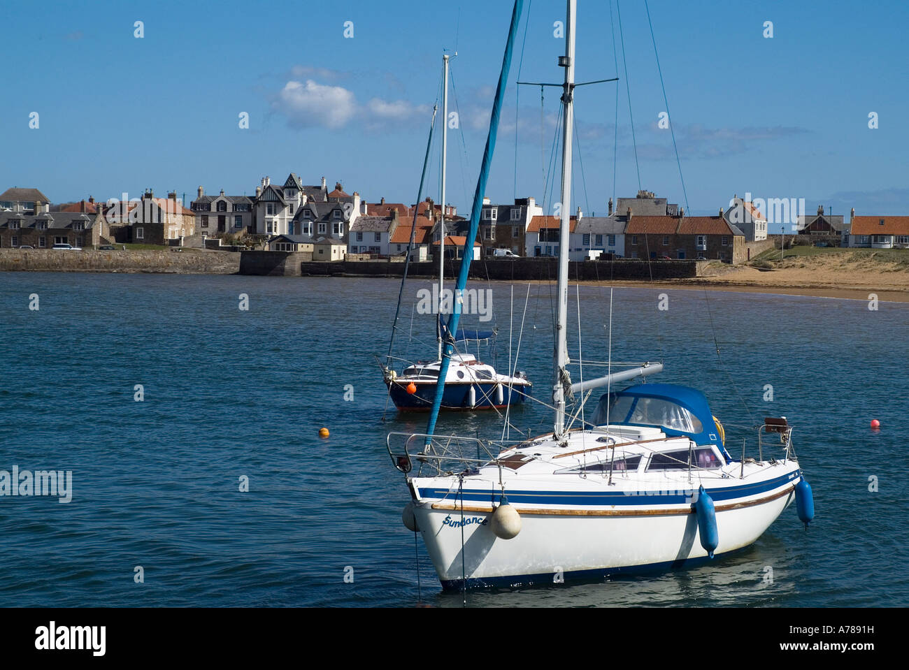 dh verankert Hafen ELIE FIFE Yachten in Bay Village direkt am Meer Stockfoto