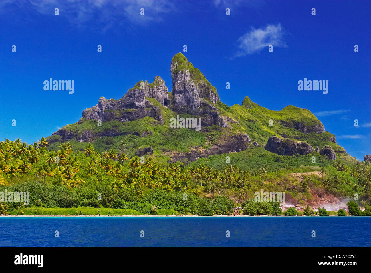 Die unglaublichen Farben der Baie de Vairou Bora Bora Französisch Polynesien Stockfoto