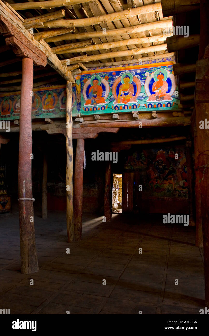 Innenansicht eines die Hallen von Thikse Kloster indischen Himalaya Stockfoto