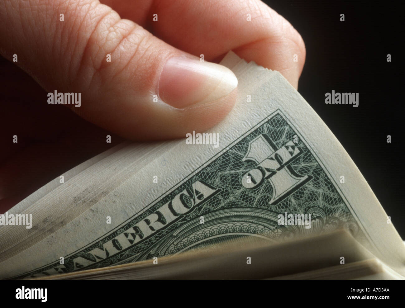 Hand zählen Geld Stapel von einem Dollar-Scheine U.S. Stockfoto