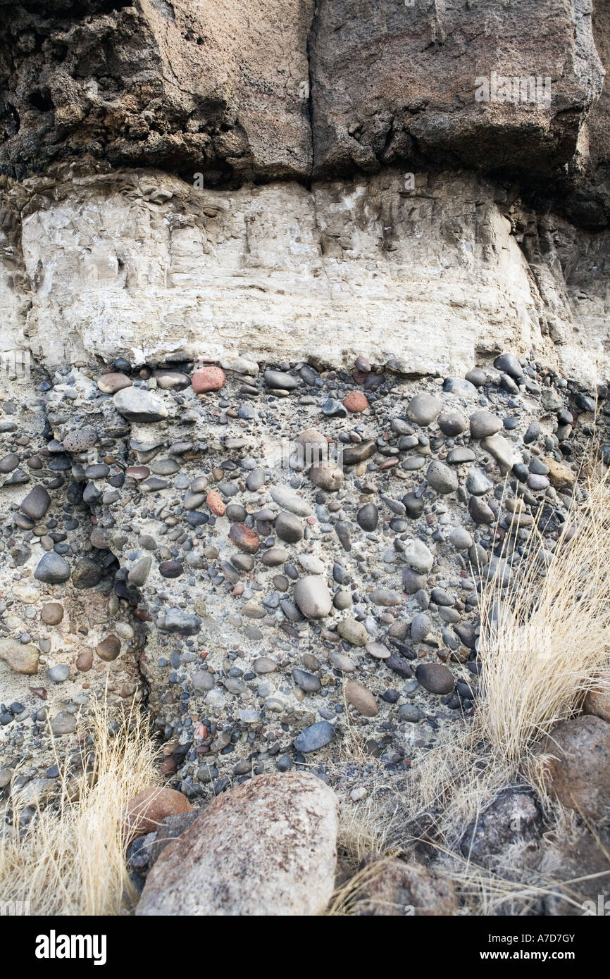 Sedimentgestein Schichten auf Felsen Band in Zentral-Oregon-USA Stockfoto