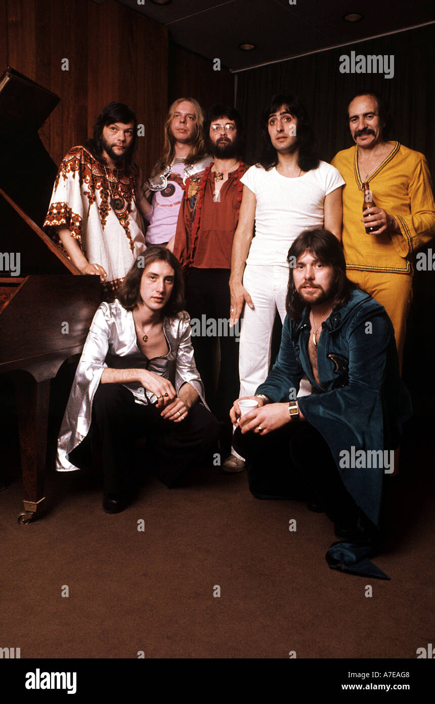 Ja UK group im Jahr 1976 auf der Rückseite mit Rick Wakeman Reihe, zweiter von links Stockfoto