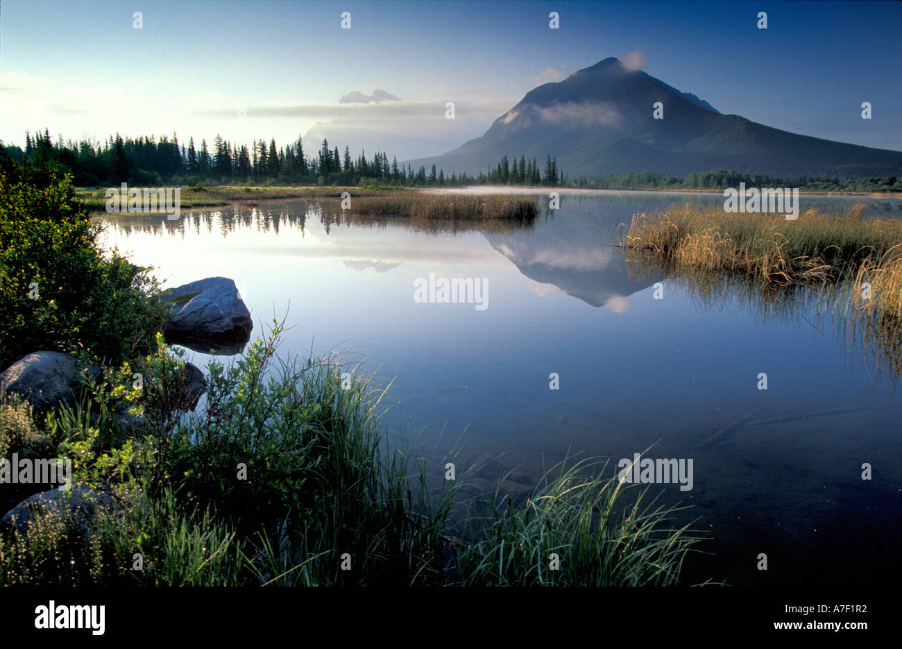 Mount Rundle Vermillion See Banff Nationalpark Alberta Kanada Stockfoto