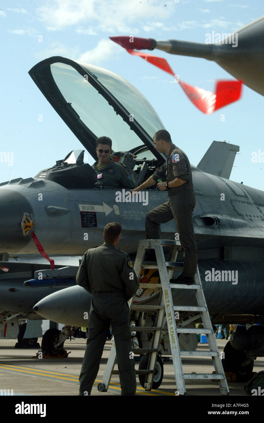 Düsenjäger-Piloten-Chat zwischen Einsätze fliegen. Bild Matt Cardy 07769 654194 Stockfoto