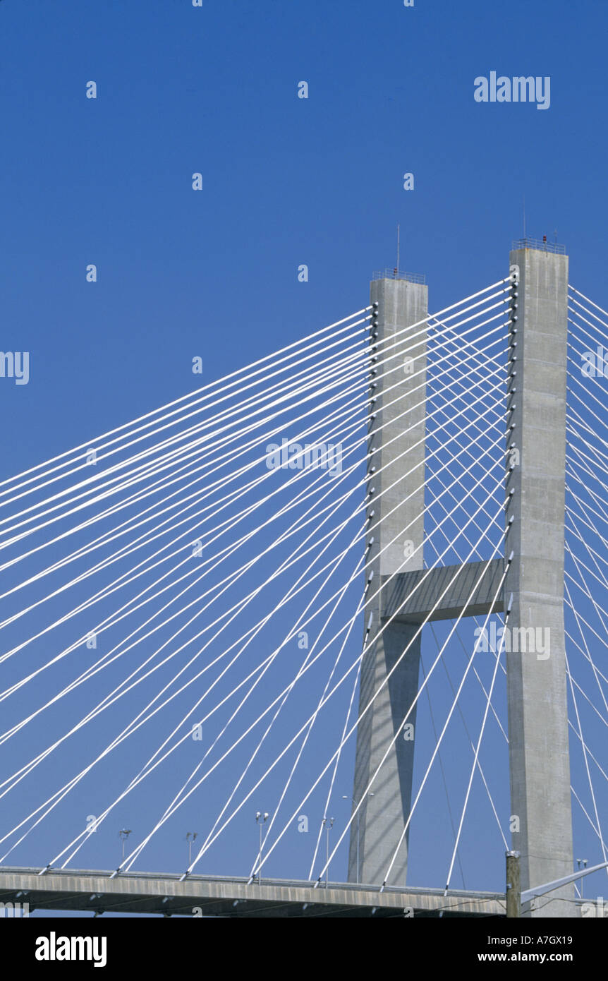 N.a. USA, Georgia, Savannah.  Savannah-Brücke. Stockfoto