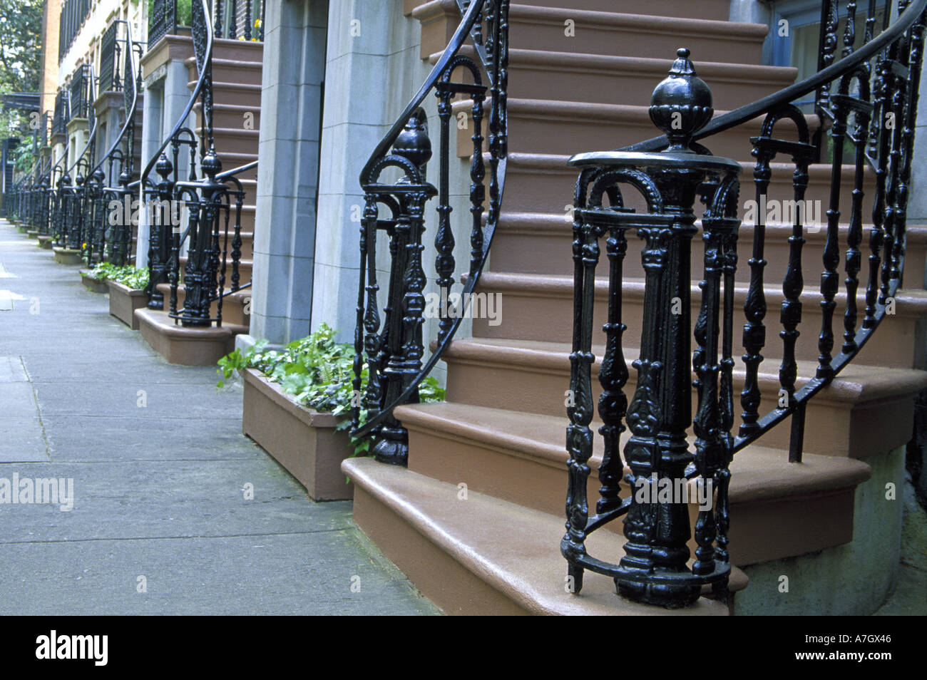 N.a. USA, Georgia, Savannah.  Schmiedeeiserne Geländer & Treppen. Stockfoto