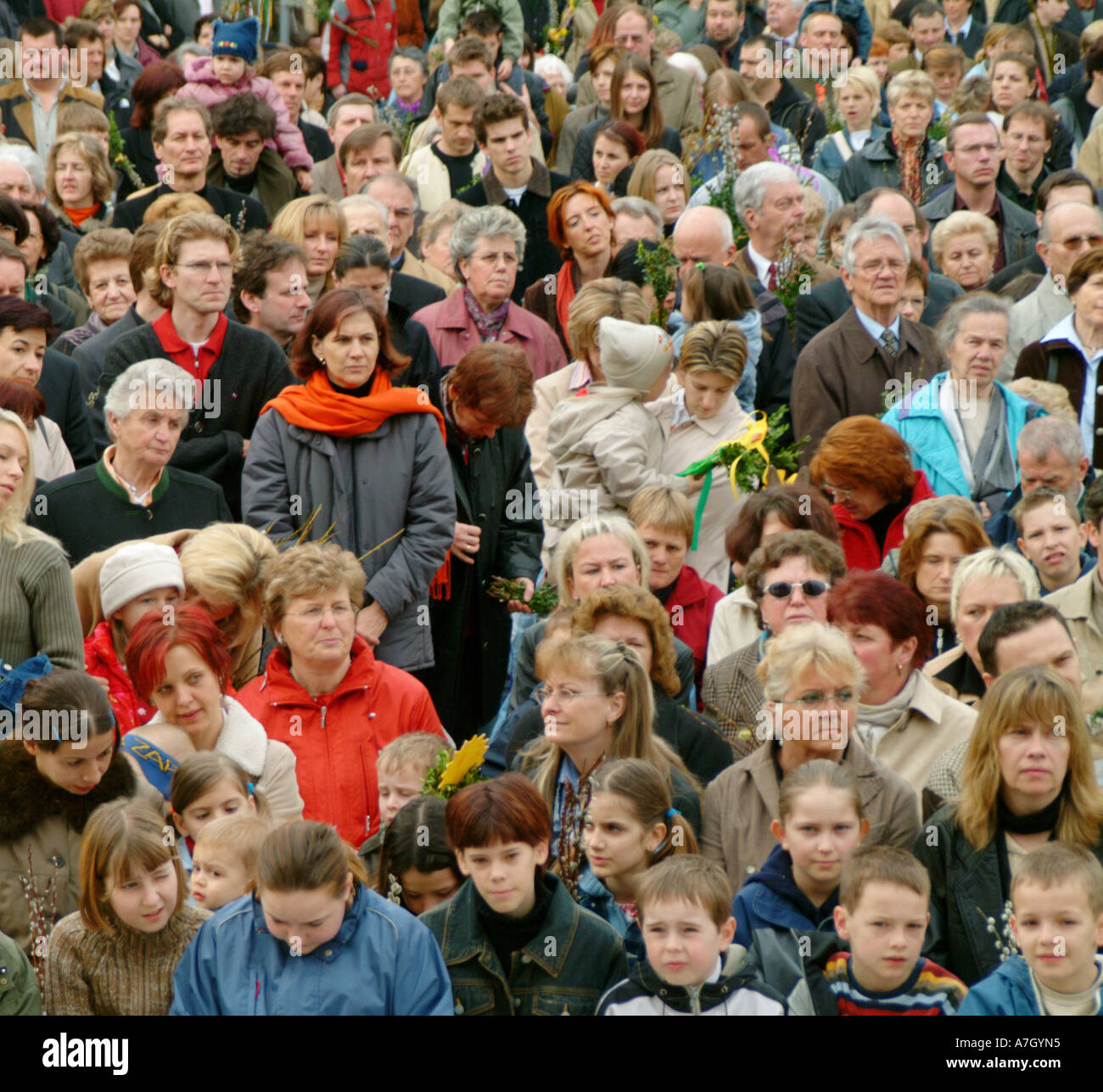 Menschenansammlungen -Fotos und -Bildmaterial in hoher Auflösung – Alamy