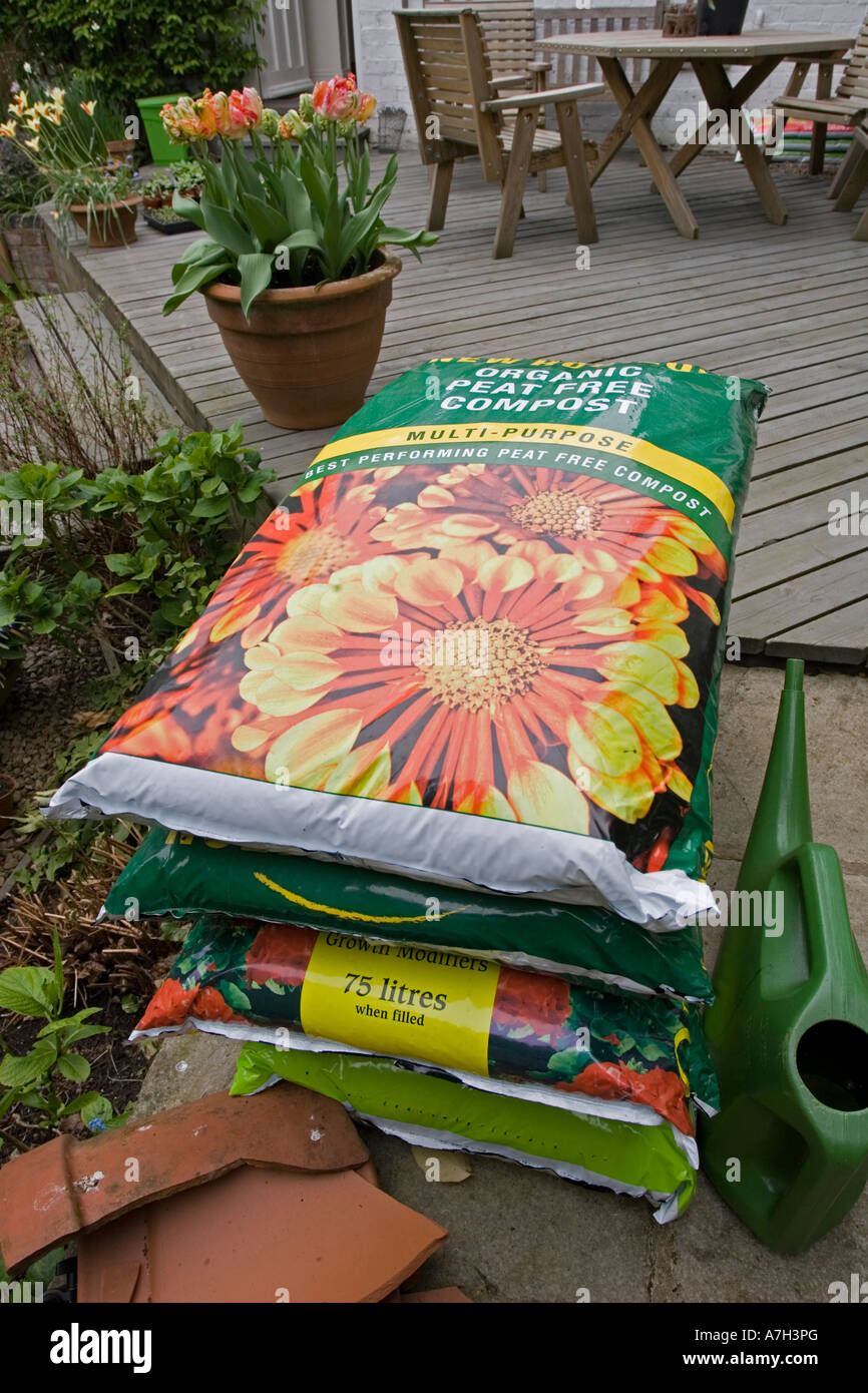 Große Taschen von Torf frei Mehrzweck organischen Kompost Cotswolds UK Stockfoto
