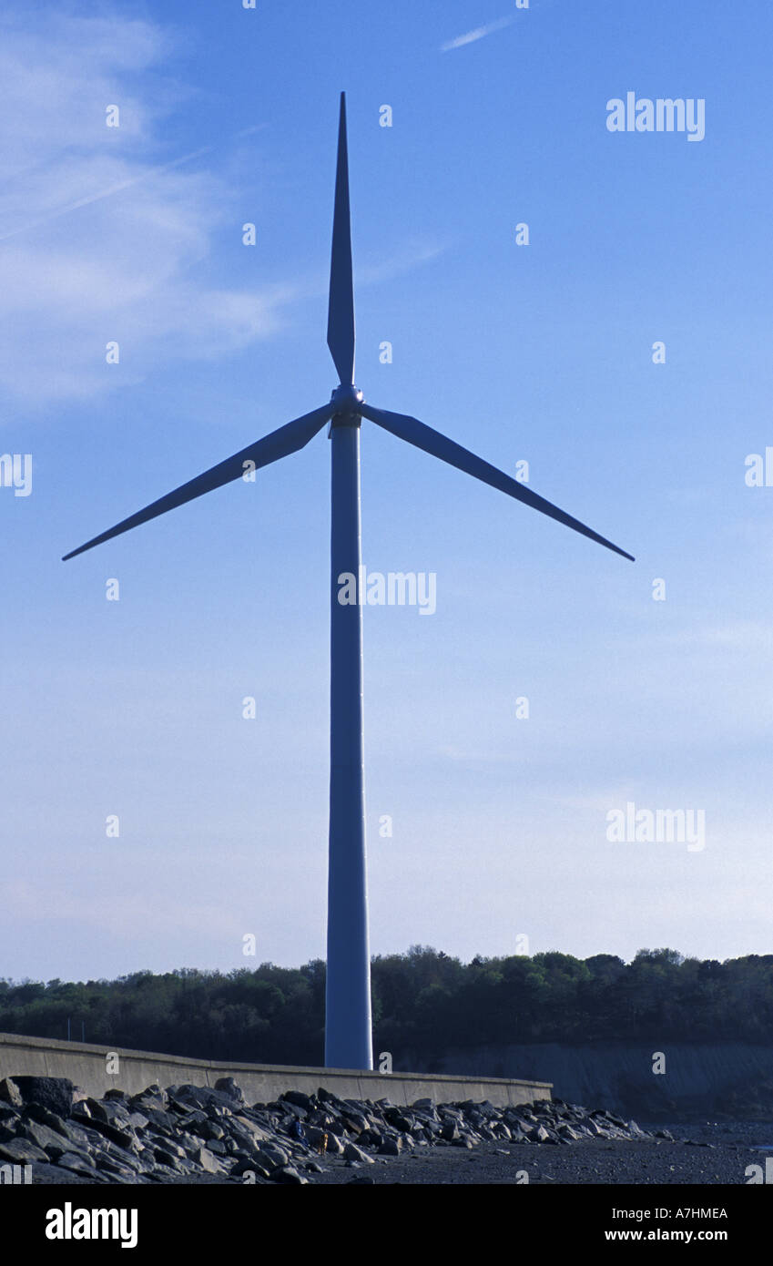 Nordamerika, USA, MA, Hull, Wind Turbine in Hull, Massachusetts. Stockfoto