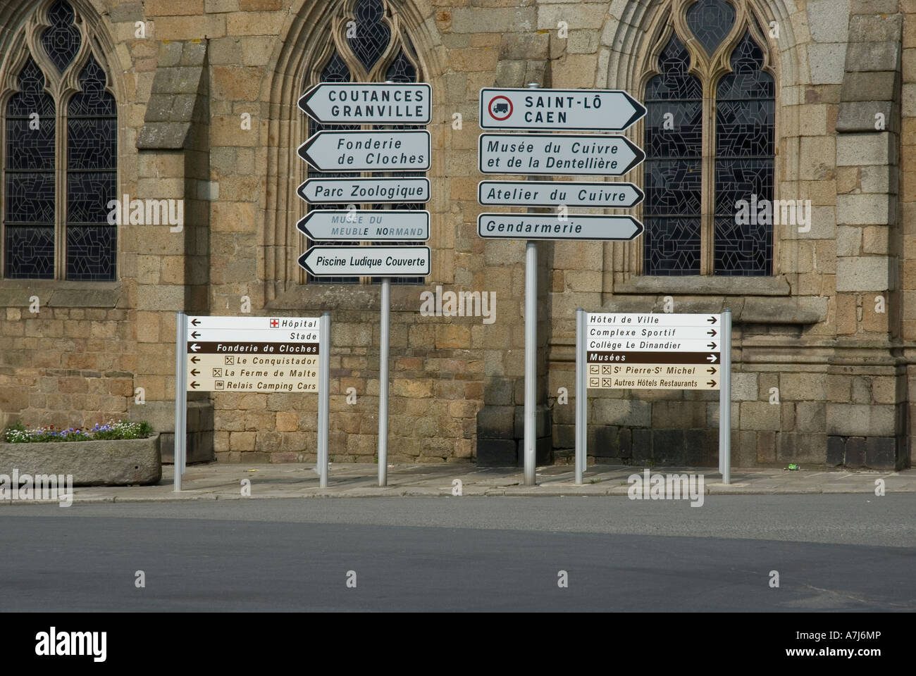 Verkehrszeichen, Bayeux, Normandie, Frankreich Stockfoto
