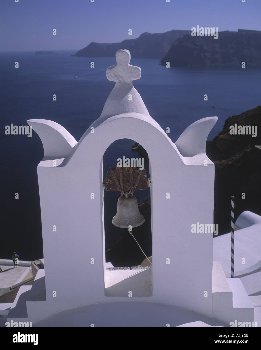 kleinen Glockenturm in Fira Insel Santorini Aegaen Meer Griechenland Stockfoto
