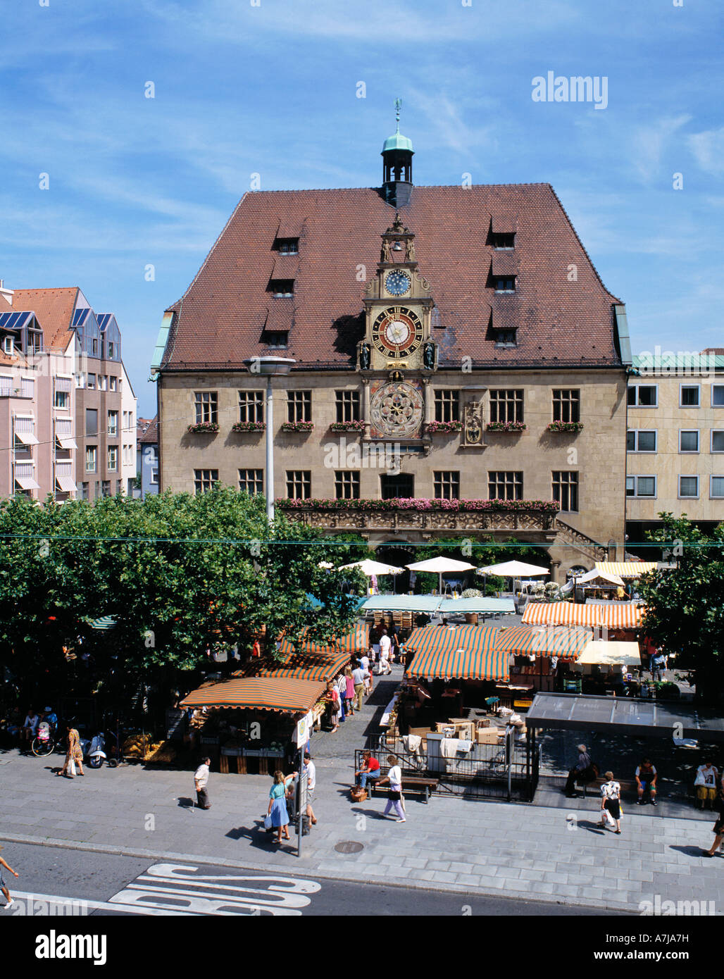 Marktplatz Mit Rathaus, Wochenmarkt, Heilbronn, Neckar, Baden-Württemberg Stockfoto