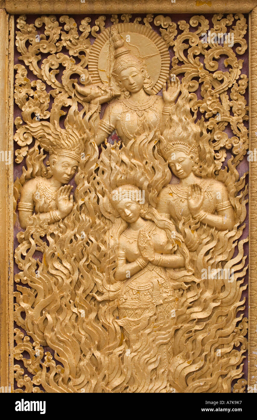 Ramayana-Szene an der Außenseite der Hohng Kep Mien königlichen Grabbeigaben Remise am Wat Xieng Thong LUANG RACHENTUPFER LAOS Stockfoto