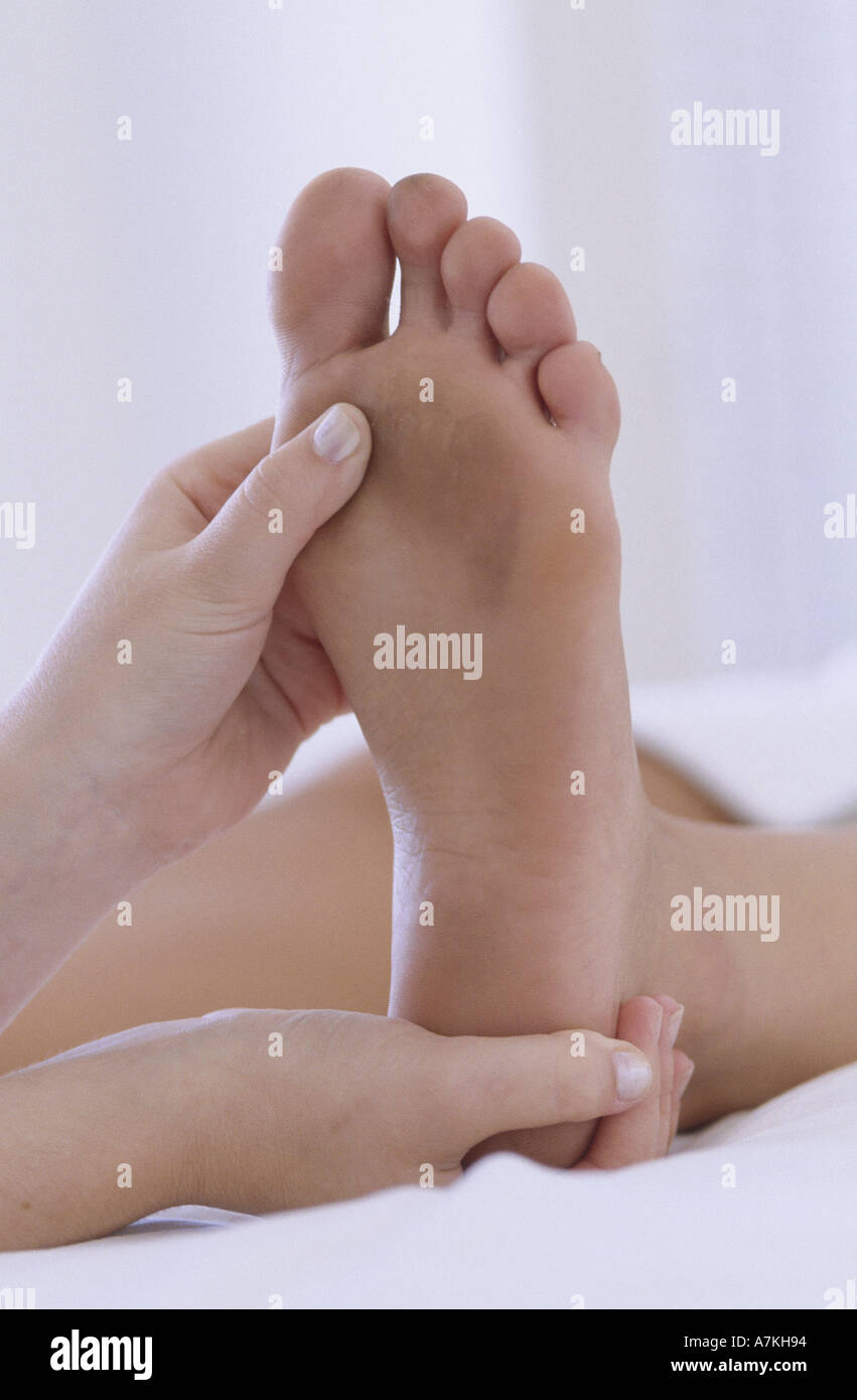 Person immer eine Fußmassage Stockfoto