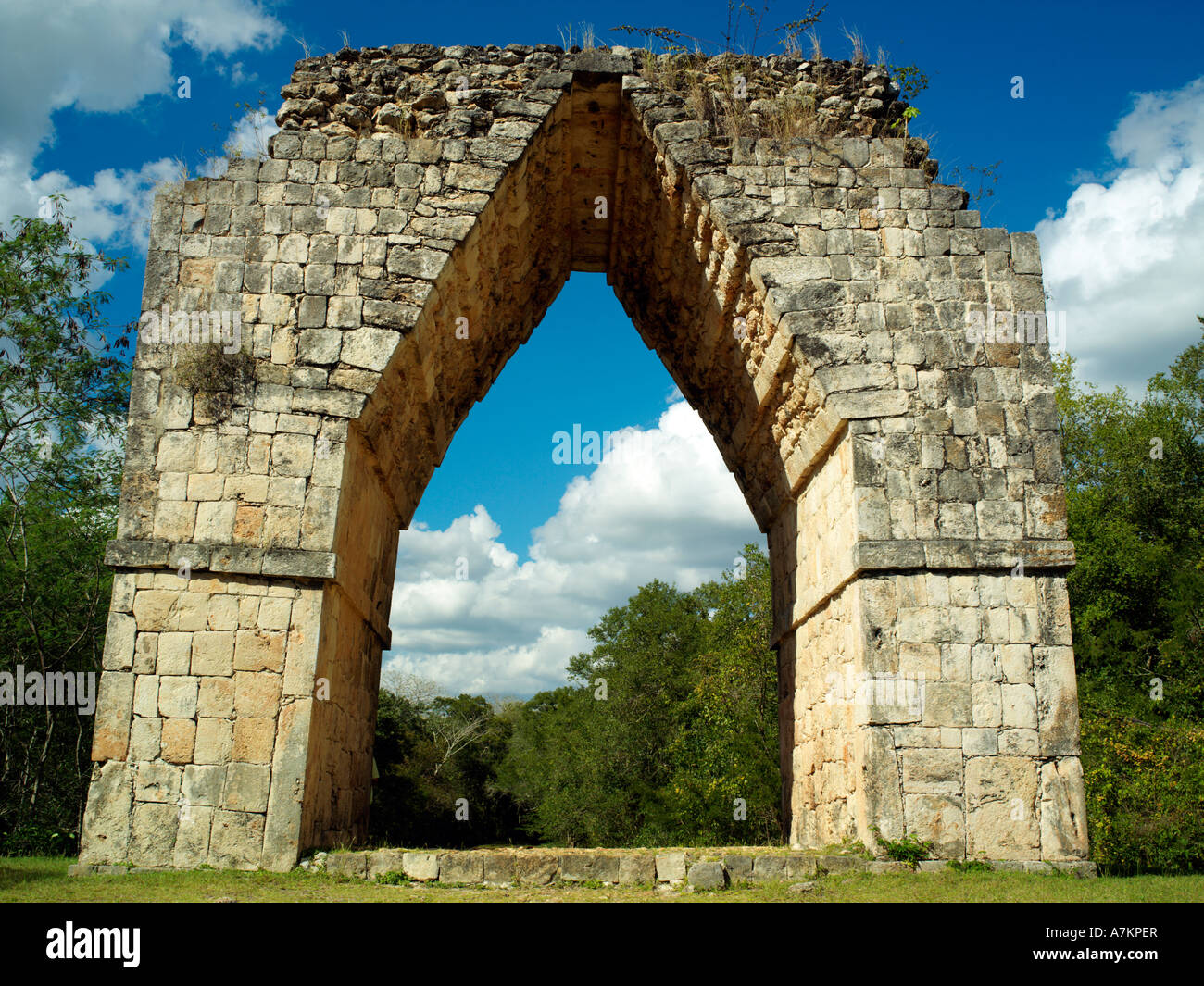 Eine monumentale Bogen am Kabah in Mexiko Stockfoto