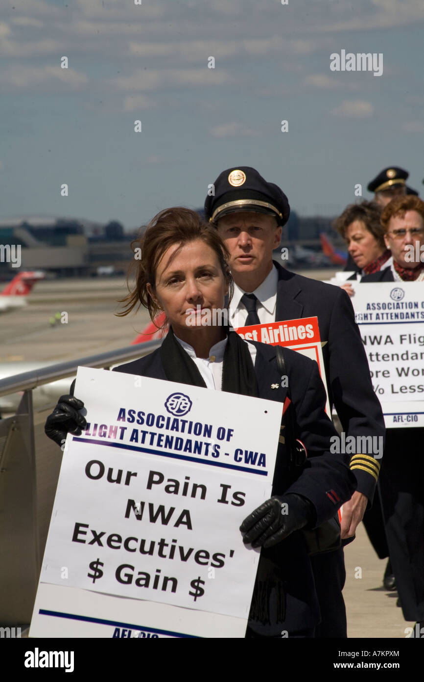 Airline Arbeiter protestieren Executive Boni Stockfoto